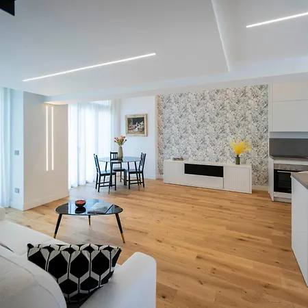 Apartment Porta 92 Romana